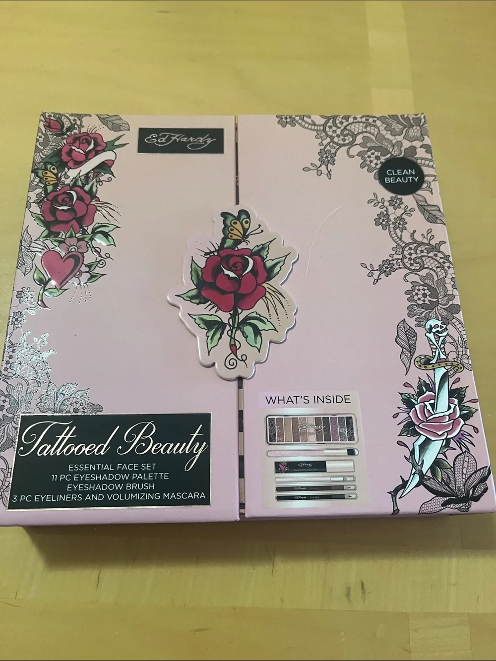 Ed Hardy Tattooed Beauty Essential Face Set